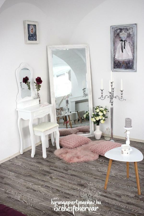 Korona Apartman Székesfehérvár Zewnętrze zdjęcie