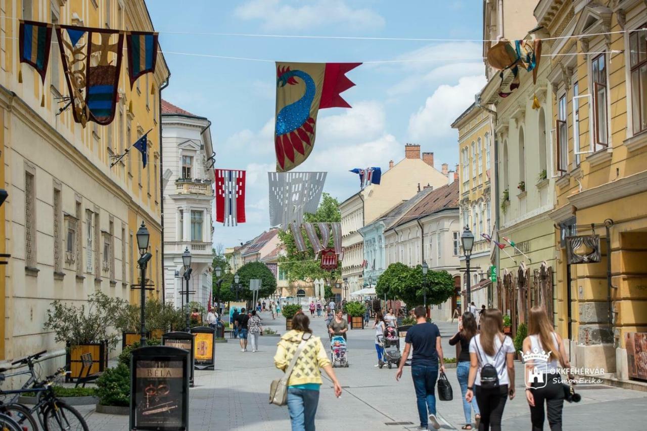 Korona Apartman Székesfehérvár Zewnętrze zdjęcie