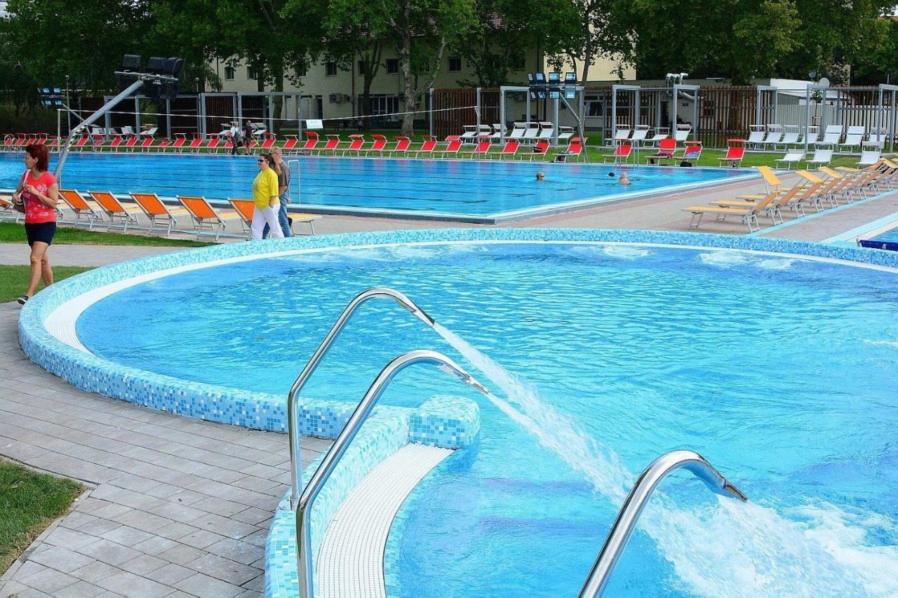 Korona Apartman Székesfehérvár Zewnętrze zdjęcie